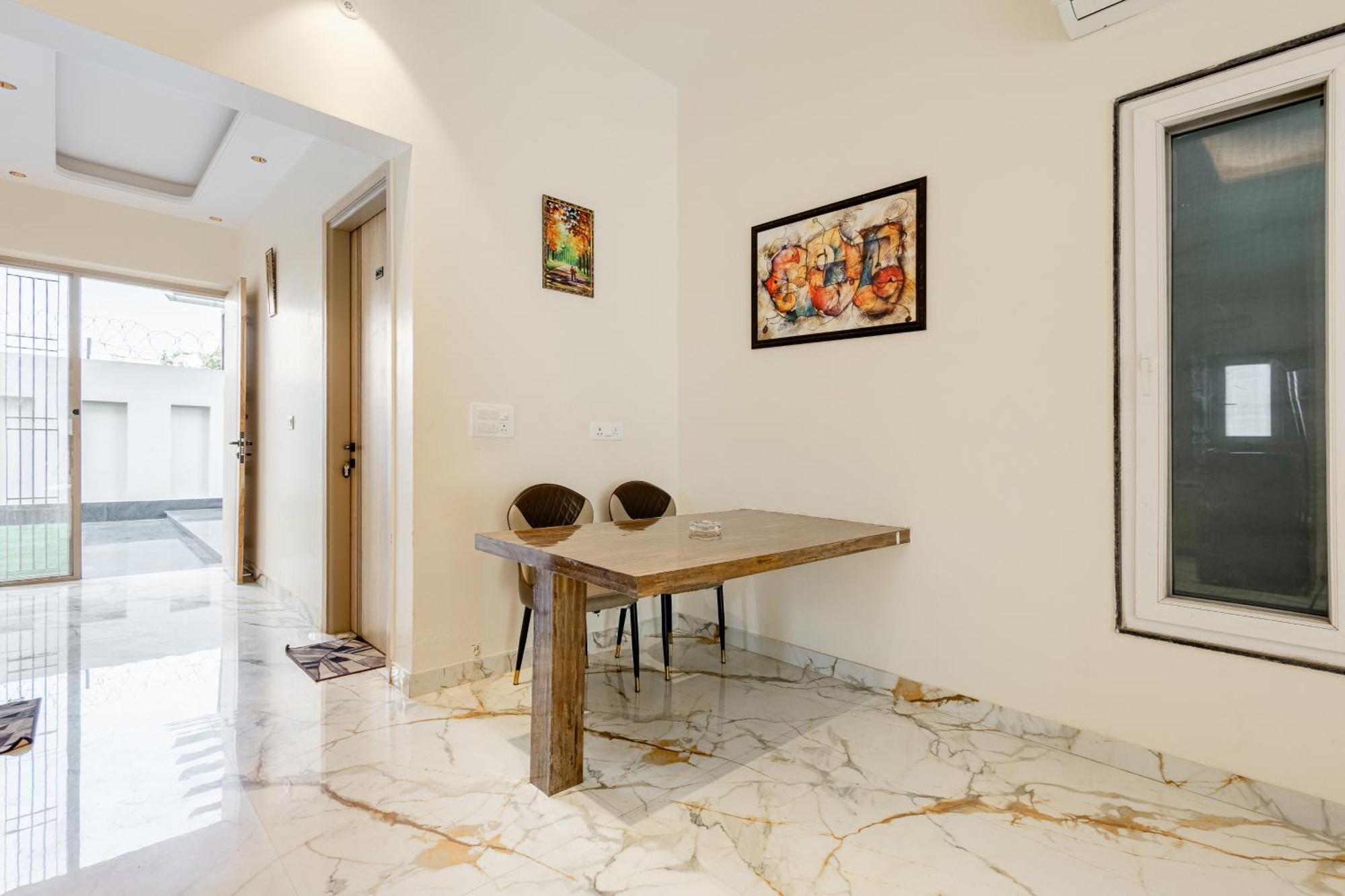 Lime Tree Stay Vista Villa グレーター・ノイダ エクステリア 写真