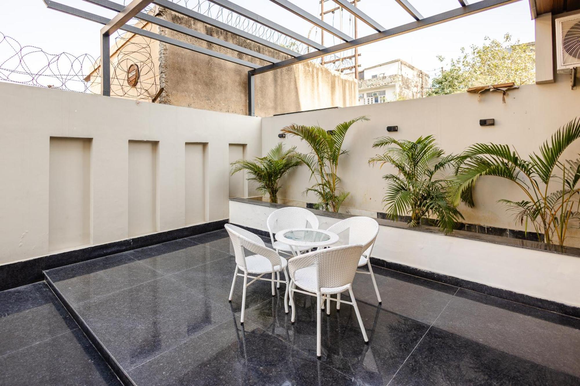 Lime Tree Stay Vista Villa グレーター・ノイダ エクステリア 写真